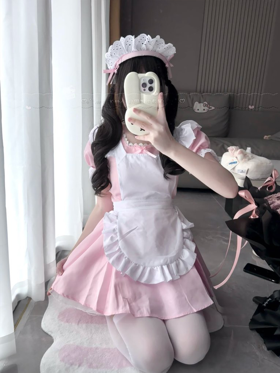 顶级白虎萝莉可爱的卷发少女 猫猫咪